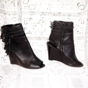 Rebecca Minkoff fringed peep toe black wedges 8.5